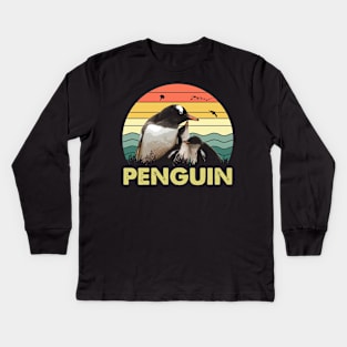 Arctic Aura Penguin Charm, Stylish Tee for Wildlife Devotees Kids Long Sleeve T-Shirt